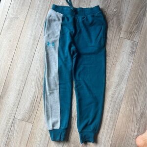Boys UA jogger sweatpants